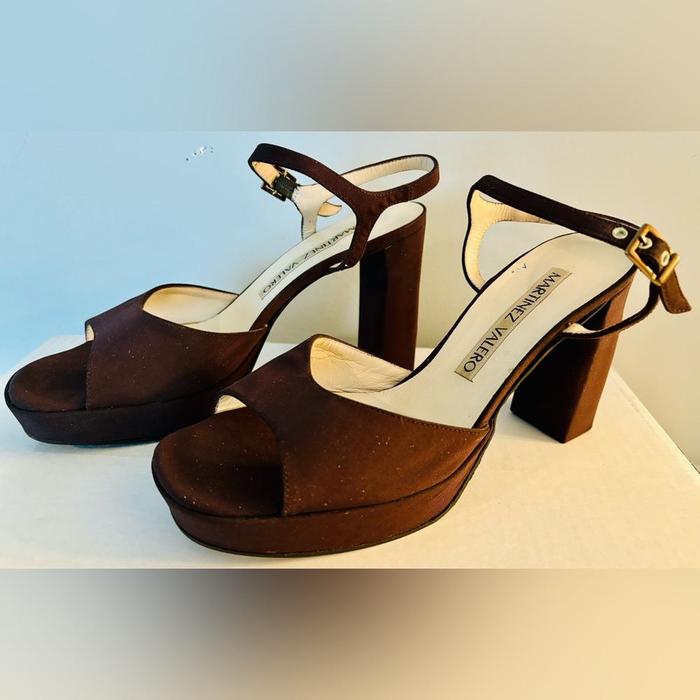 MARTINEZ VALERO Brown Open-Toed Platform Heels Pumps Sandals